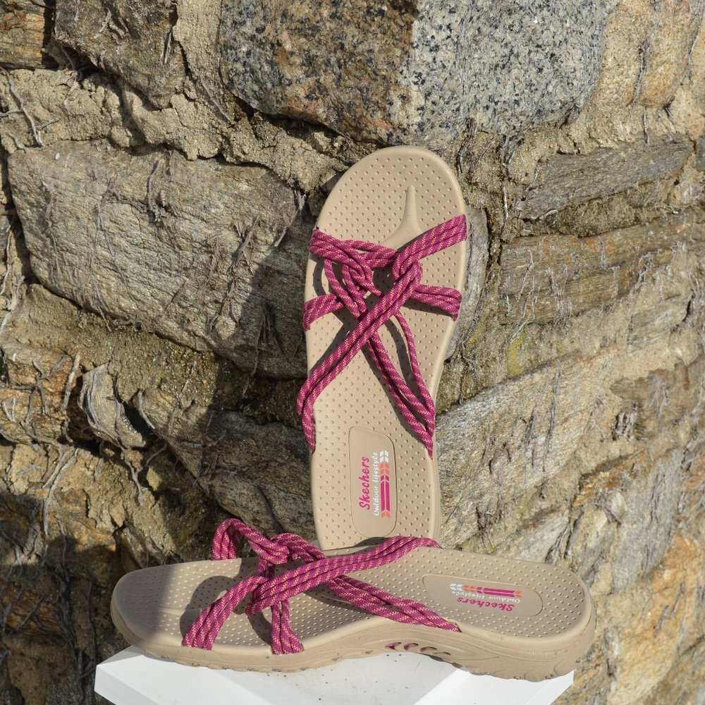 Skechers Flip Flops